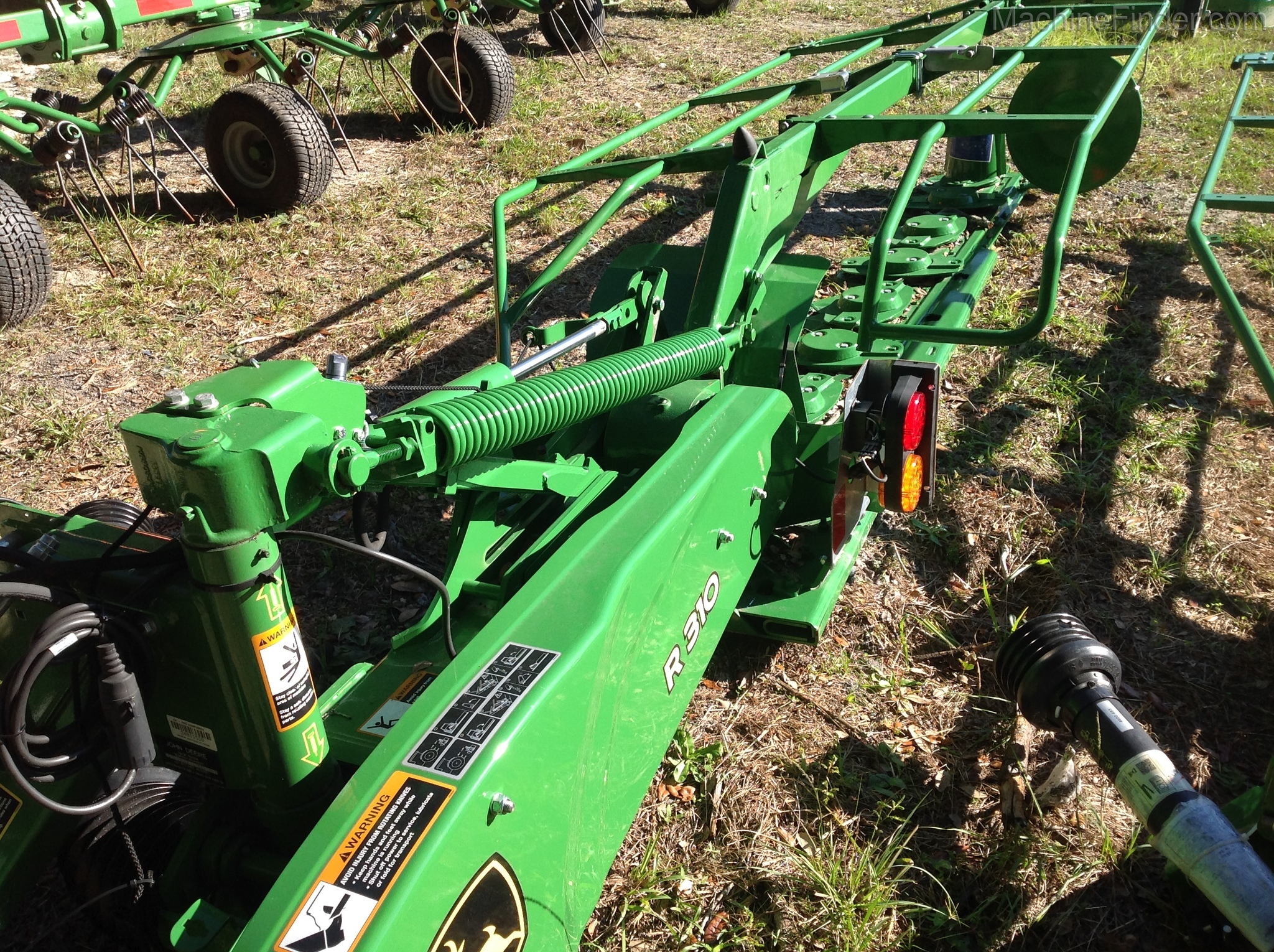 2018 John Deere R310 Image 2
