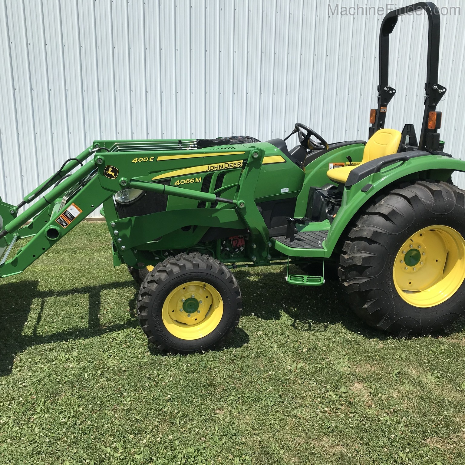 2020 John Deere 4066M Image 2