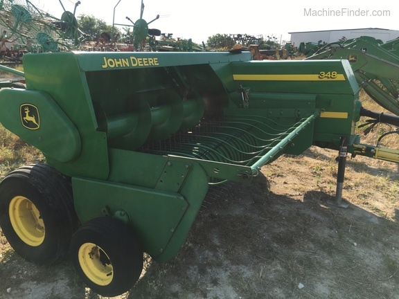 2004 John Deere 348 Image 3