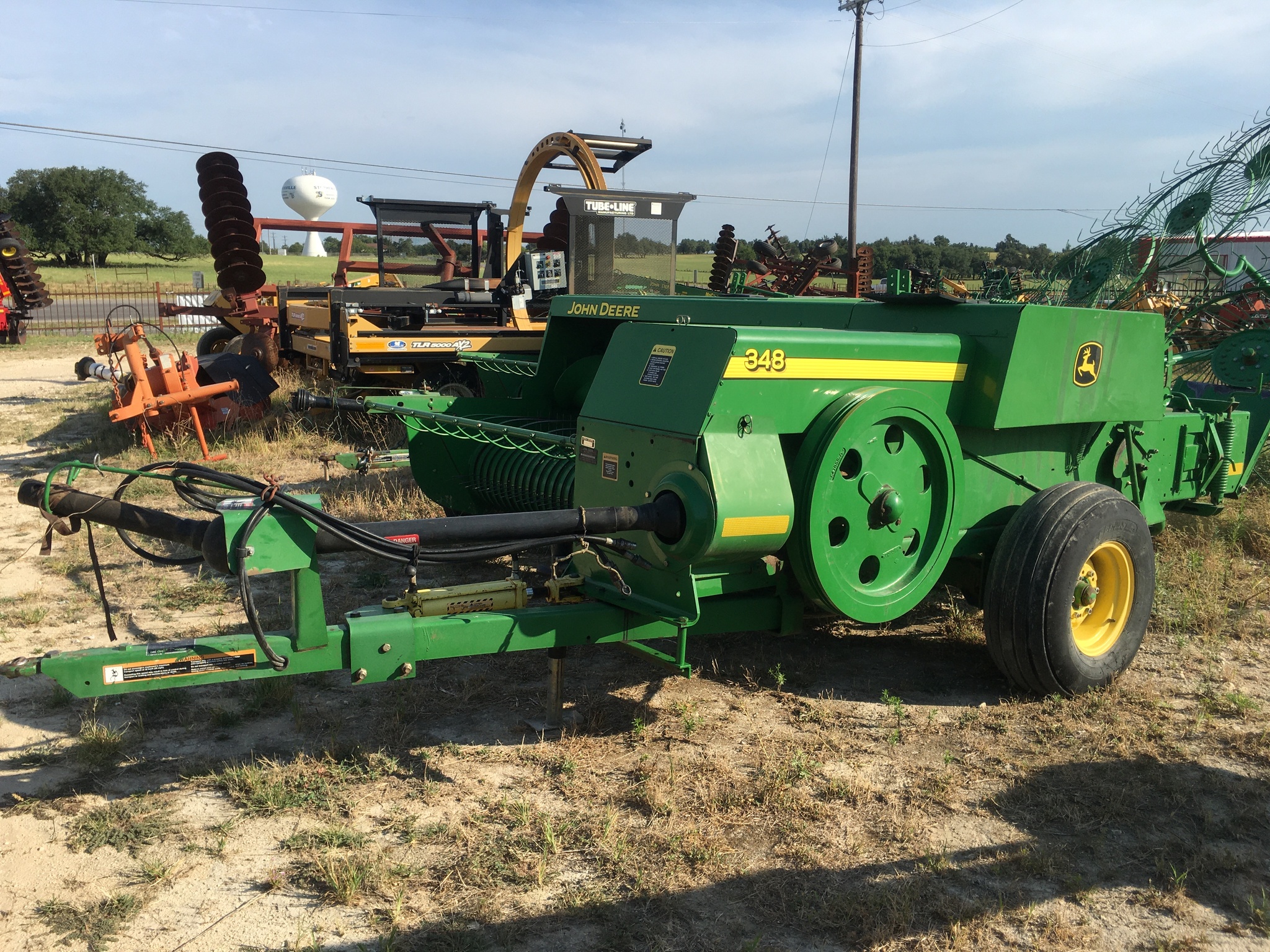 2004 John Deere 348 Image 1