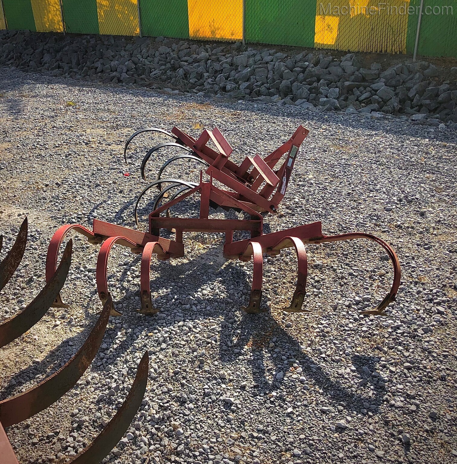 UNKNOWN RED 6' CULTIVATOR Image 1