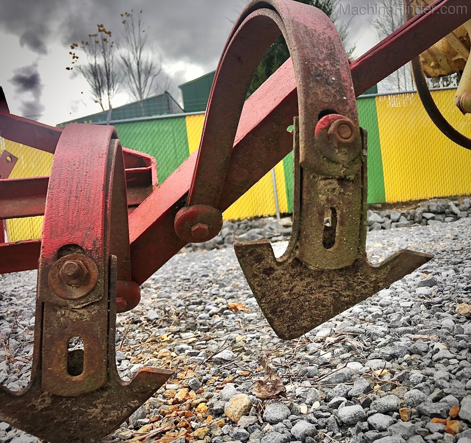 UNKNOWN RED 6' CULTIVATOR Image 6