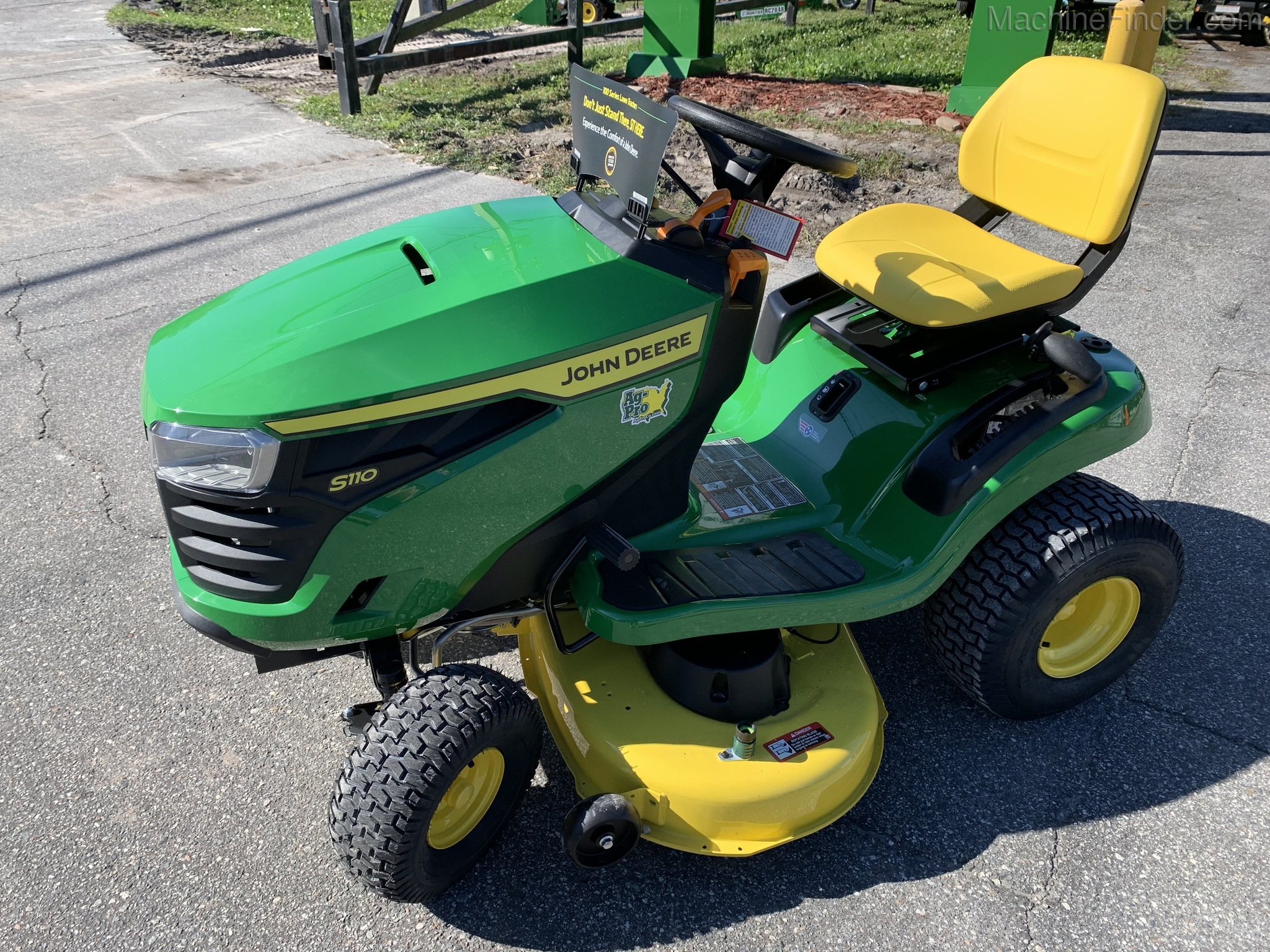 2020 John Deere S110 Image 1