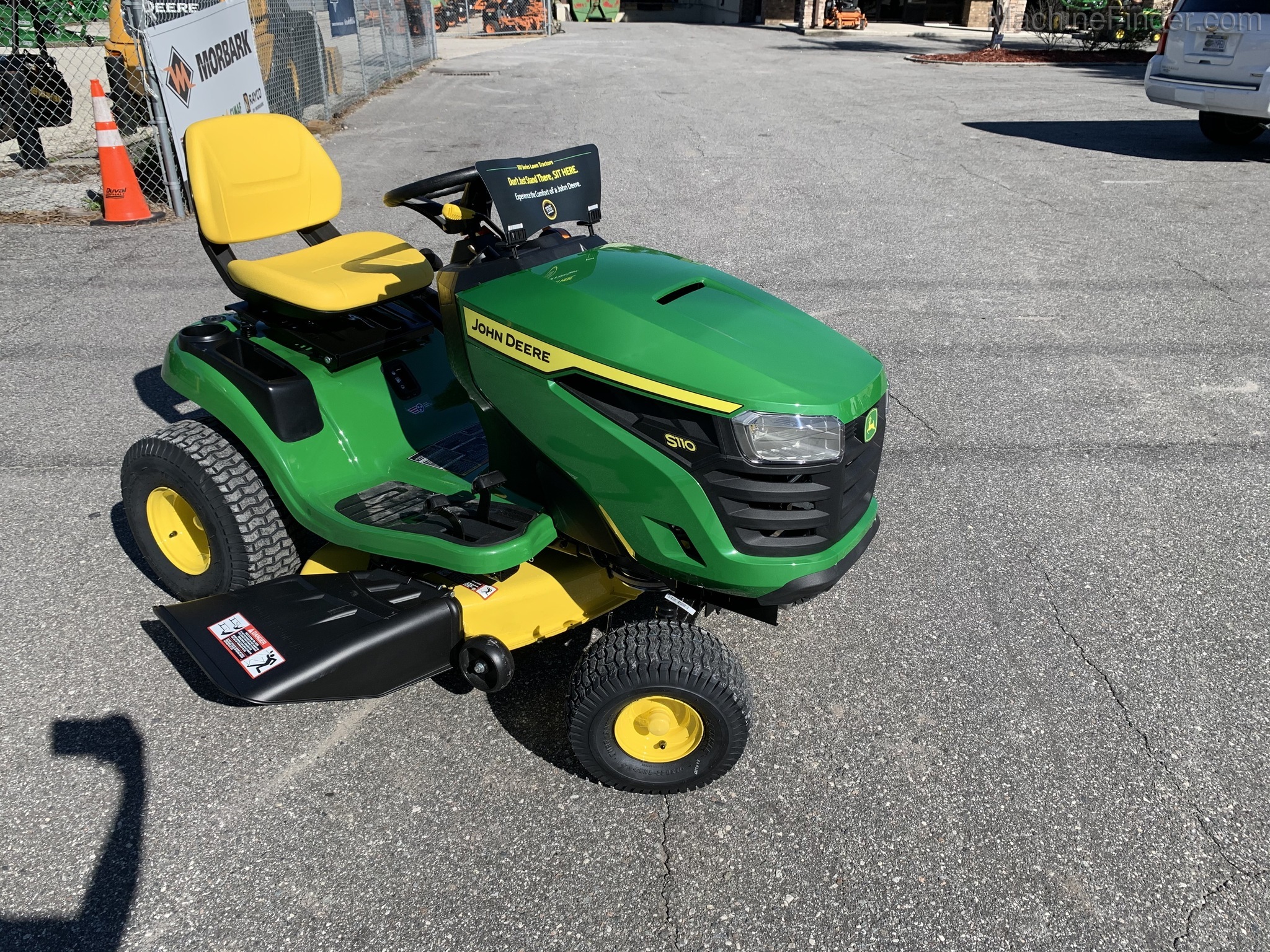 2020 John Deere S110 Image 3