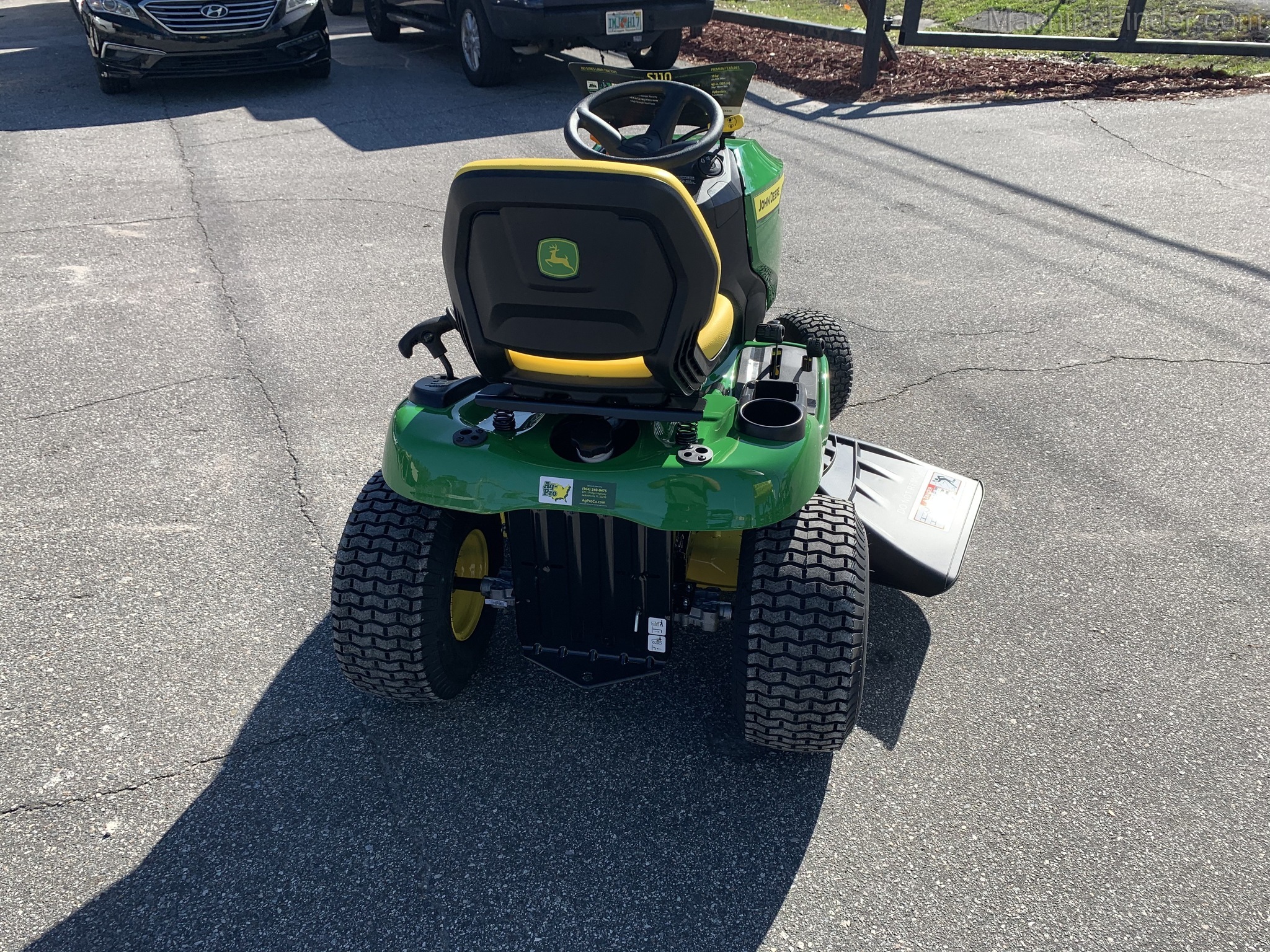 2020 John Deere S110 Image 6