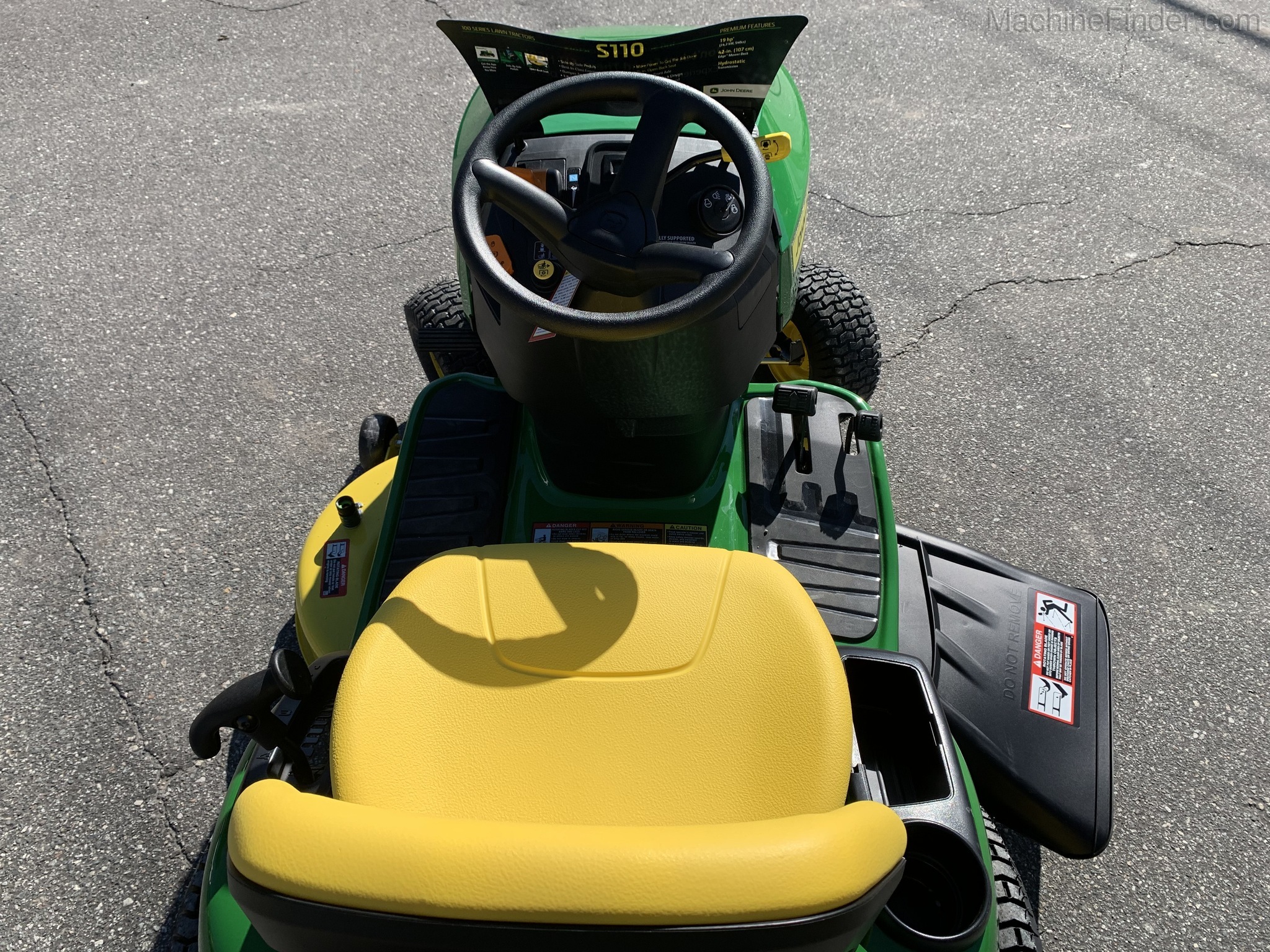 2020 John Deere S110 Image 8