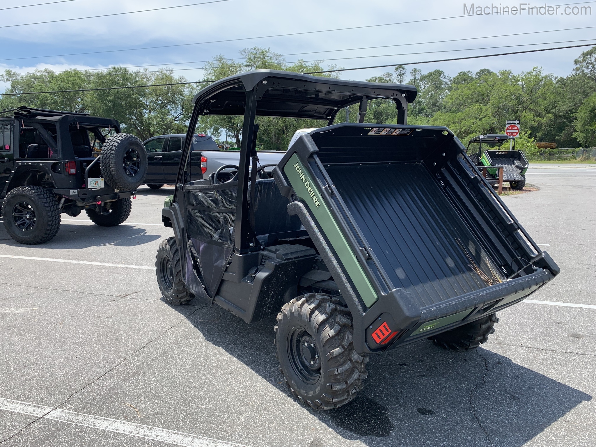 2021 John Deere 835E Image 3