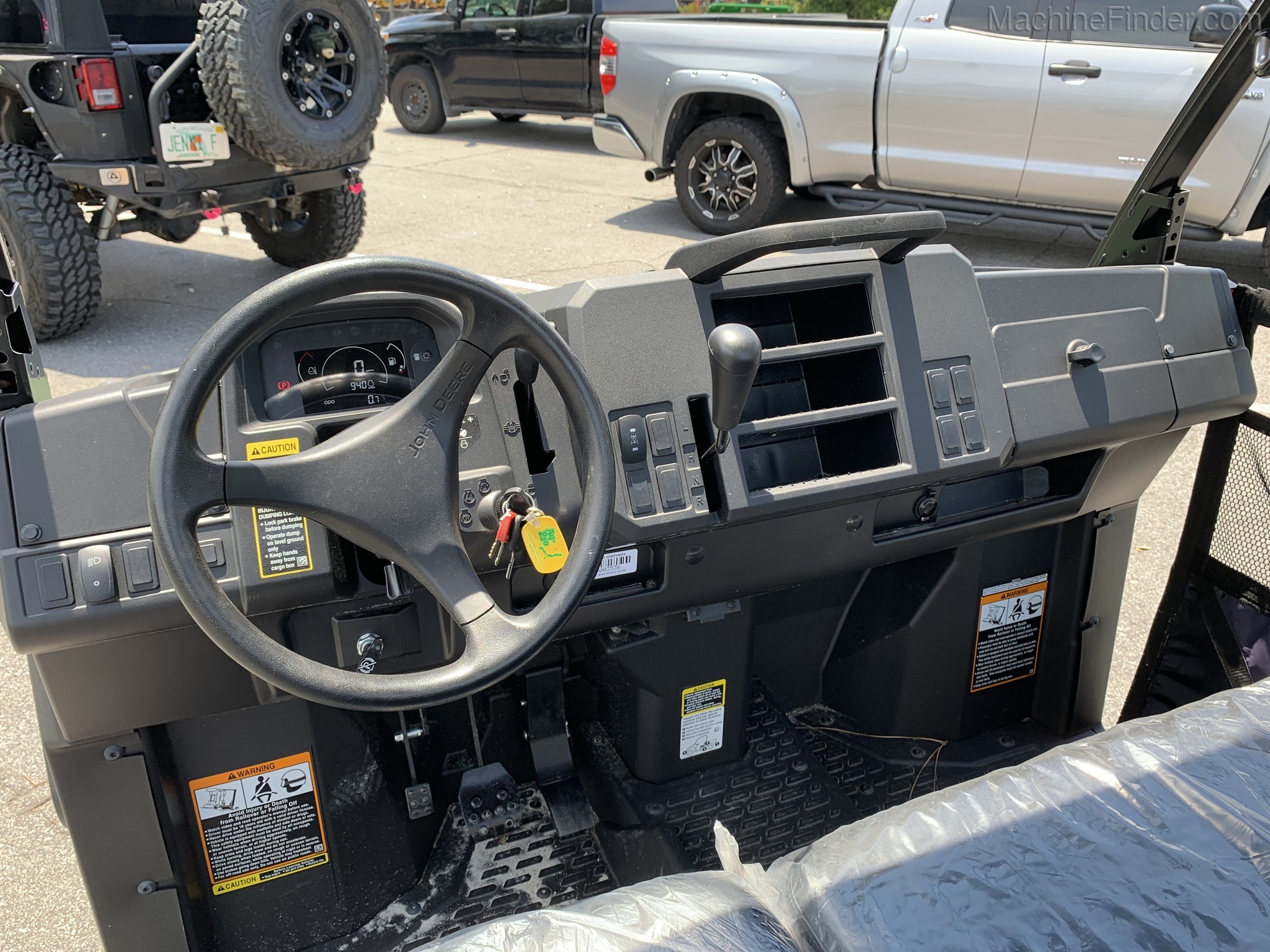 2021 John Deere 835E Image 6