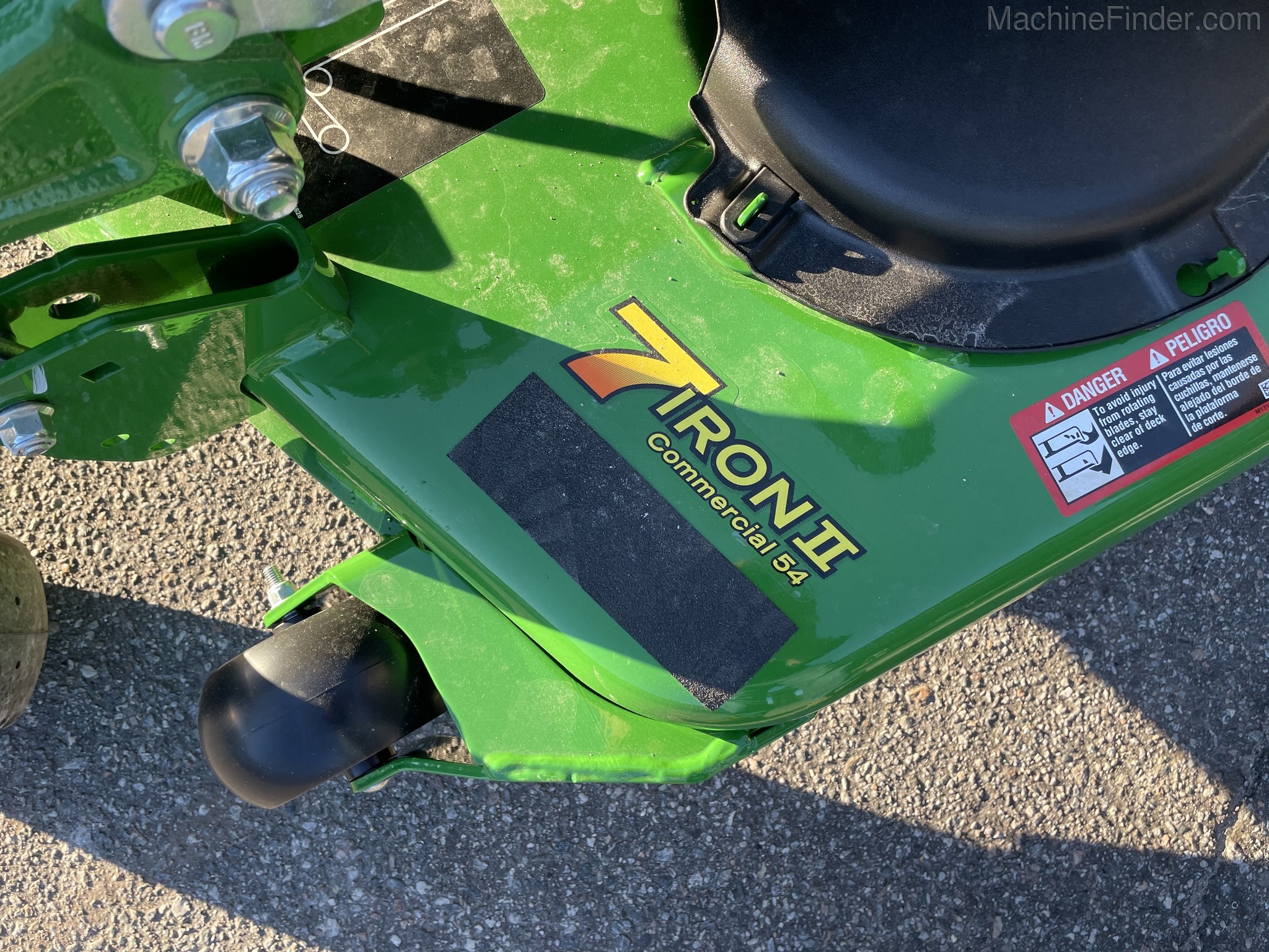 2020 John Deere Z915E Image 8