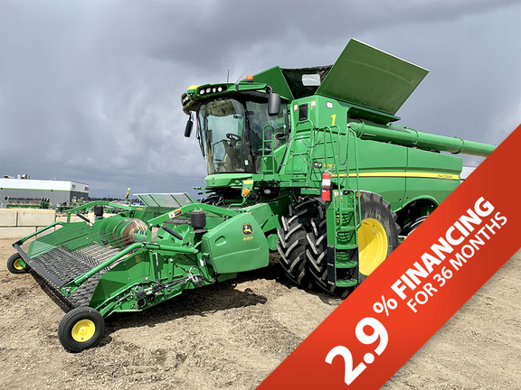 Photo of a 2018 John Deere S780