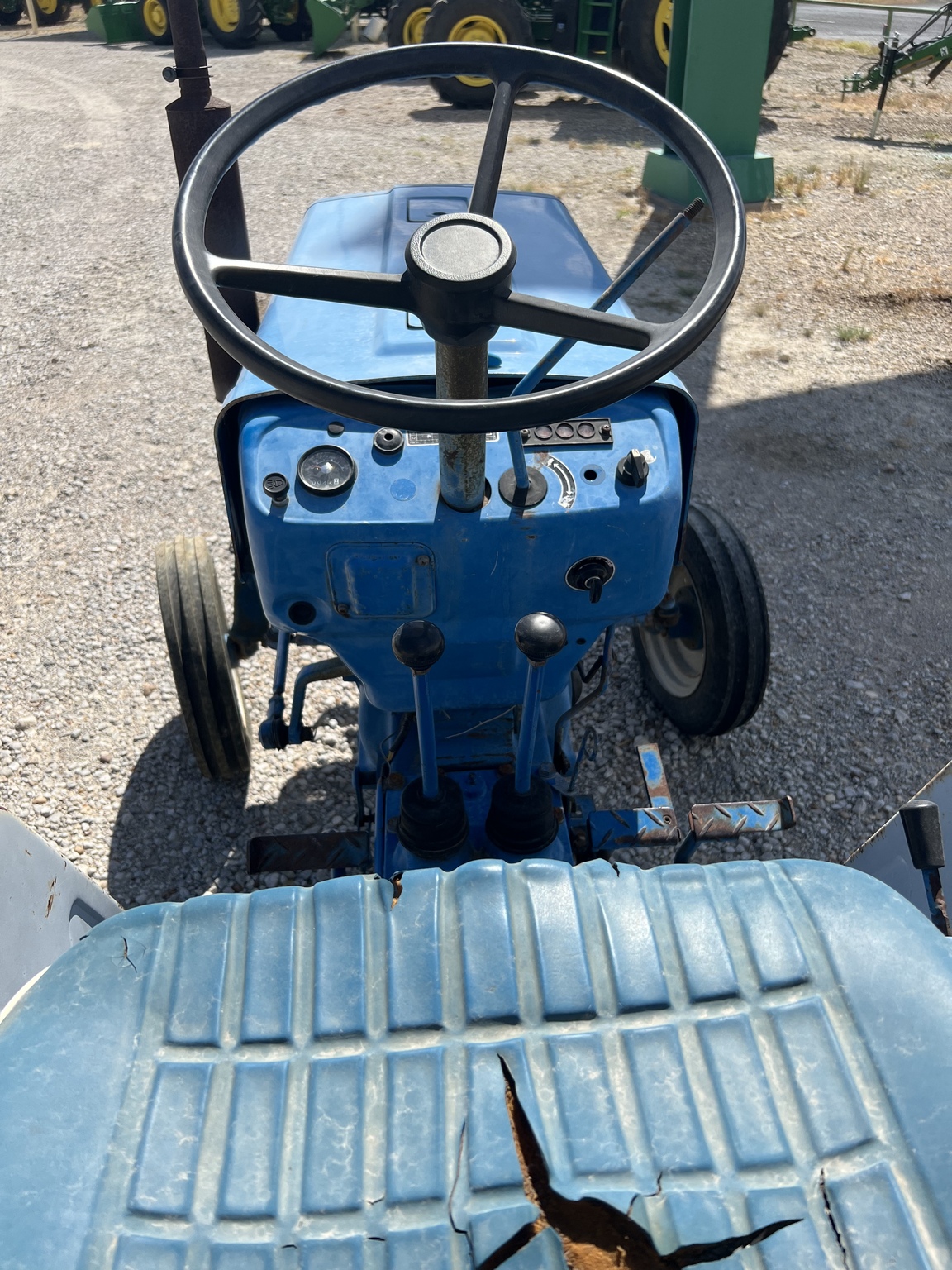 Ford 1310 Image 5
