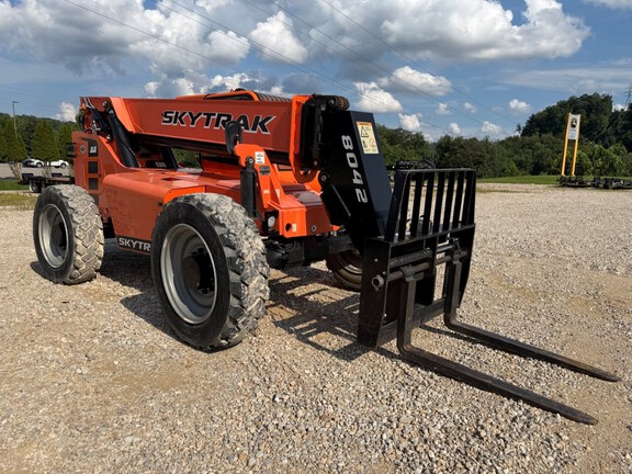 Photo of a 2022 Skytrak 8042