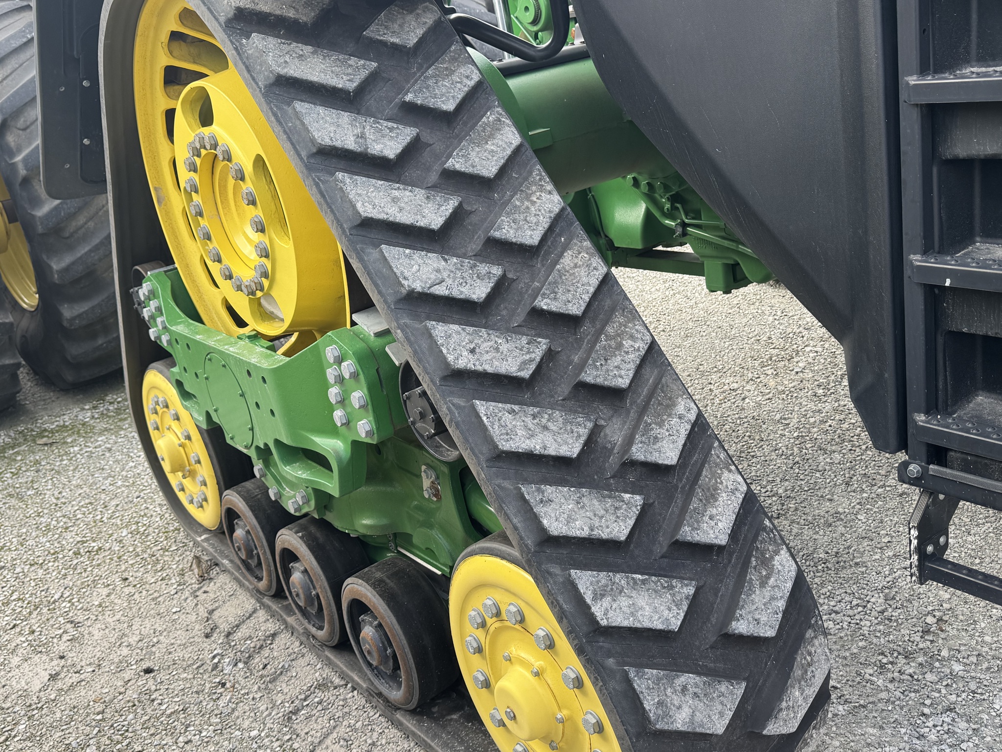 2020 John Deere 8RX 410 Image 6