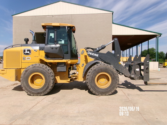Photo of a 2023 John Deere 544P