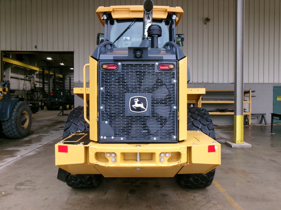 2023 John Deere 544P
