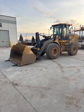 Photo of a 2024 John Deere 624 P