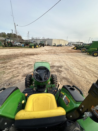 2020 John Deere 3043D Photo 3