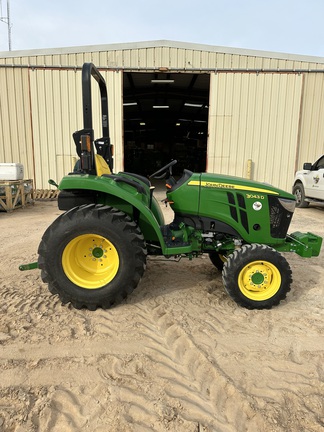 2020 John Deere 3043D Photo 7