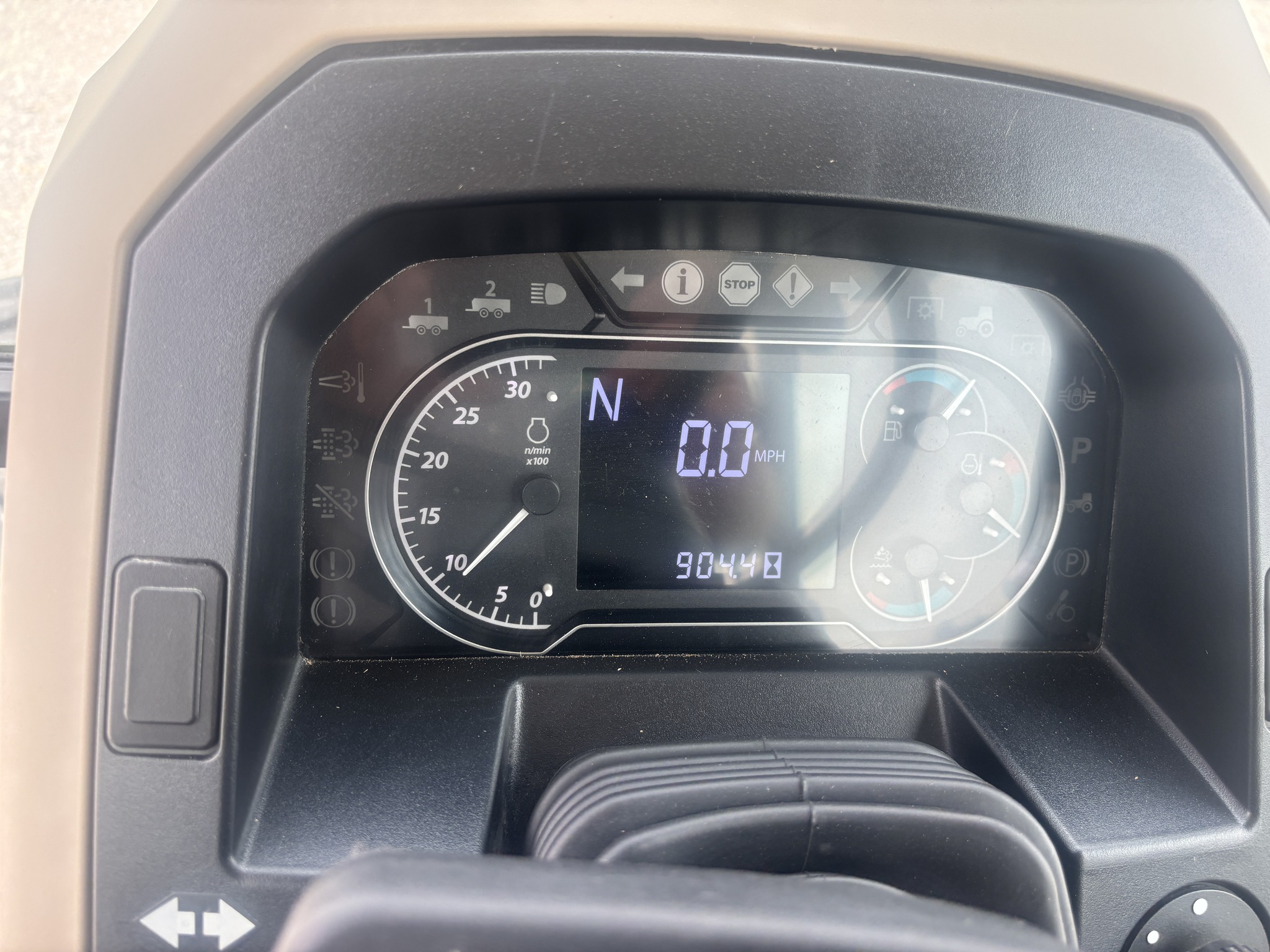 Used 2020 John Deere 6135E Utility Tractors at Koenig Equipment in Urbana, OH - PhotoXL29