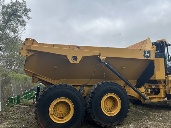 2023 John Deere 260 P Photo 5