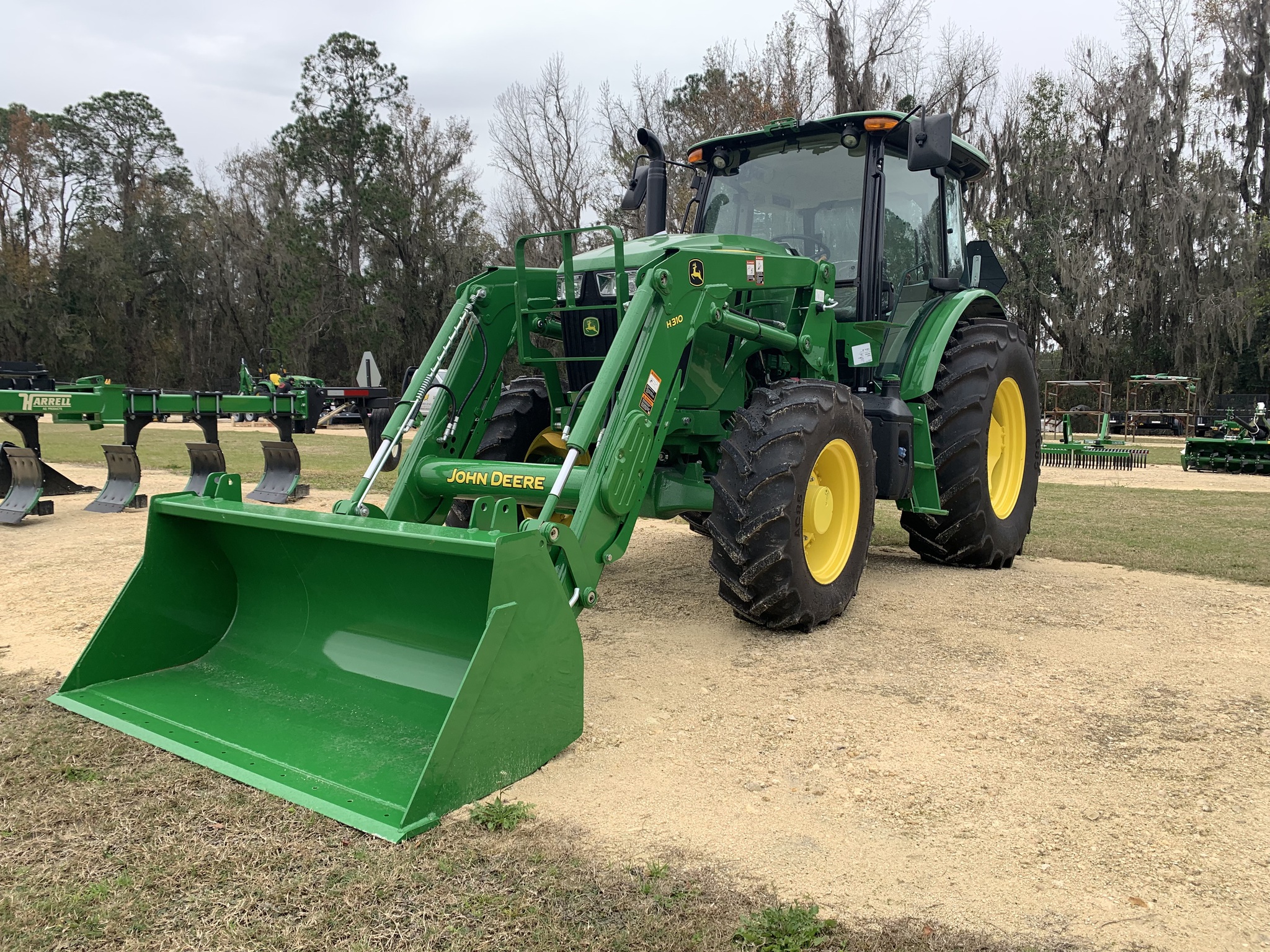 2024 John Deere 6120E Image 3