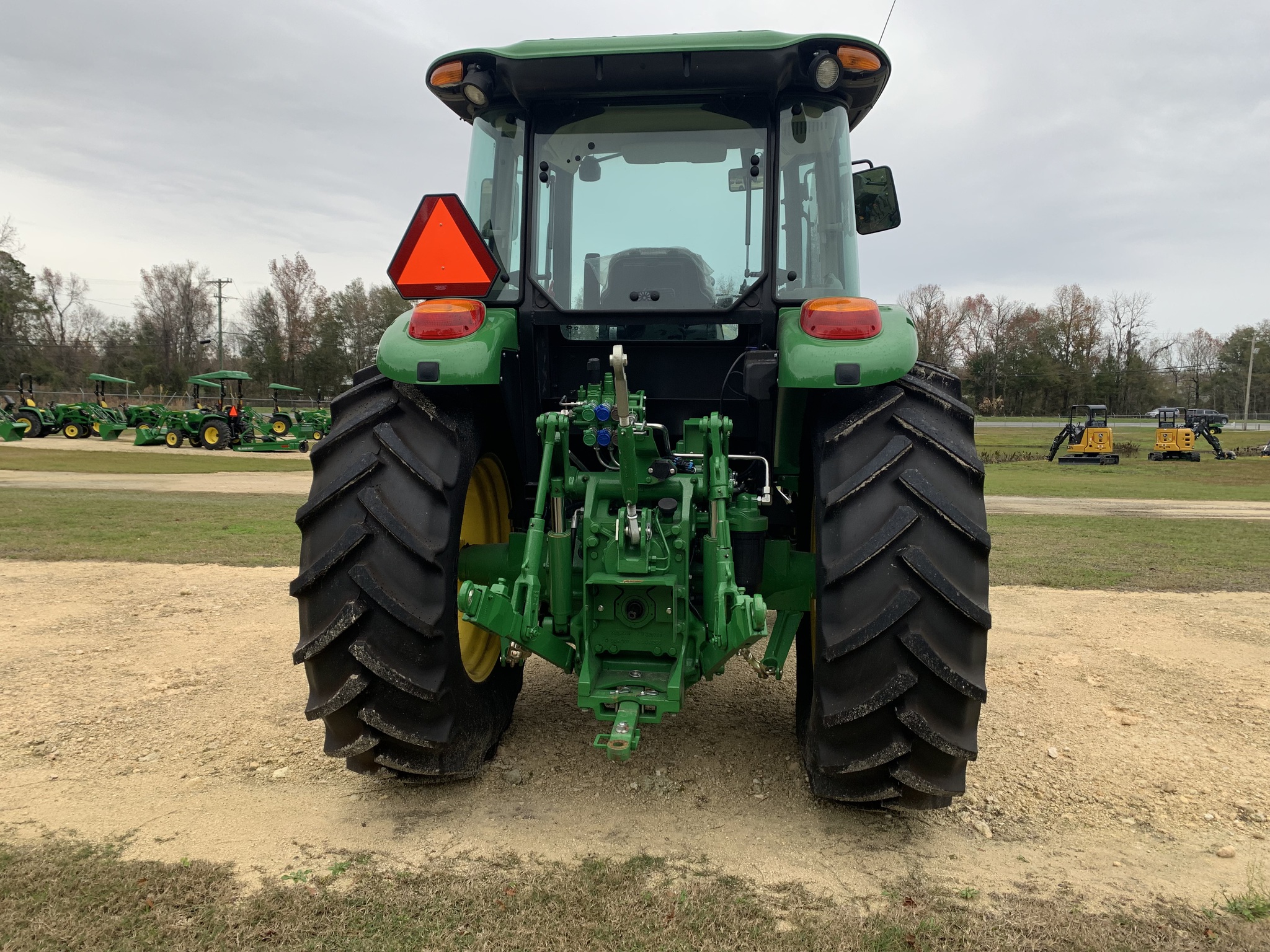 2024 John Deere 6120E Image 12