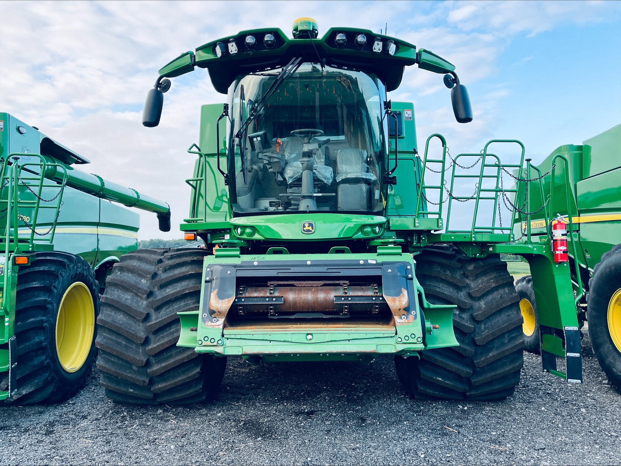 2024 John Deere S780 Image 9