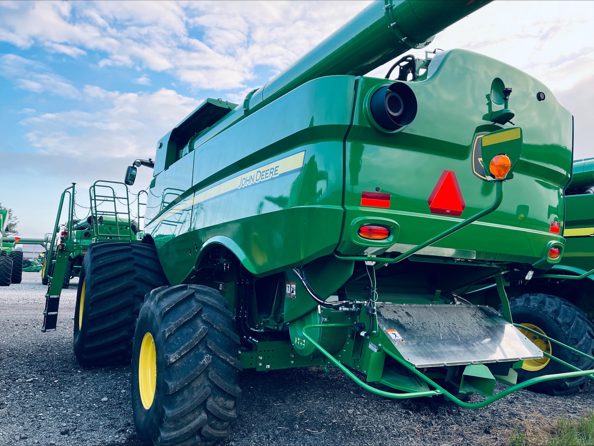 2024 John Deere S780 Image 8