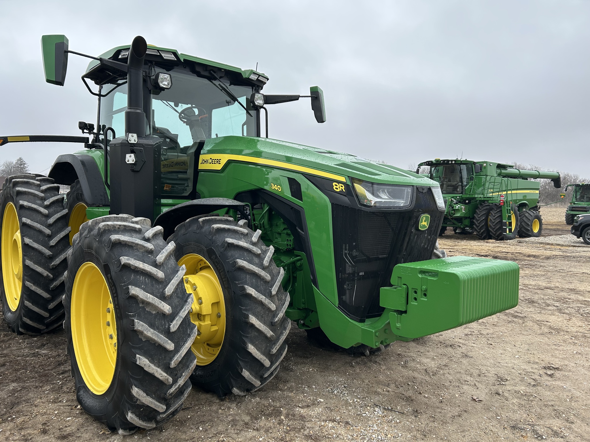 2024 John Deere 8R 340 at Heritage Tractor in Monmouth, IL