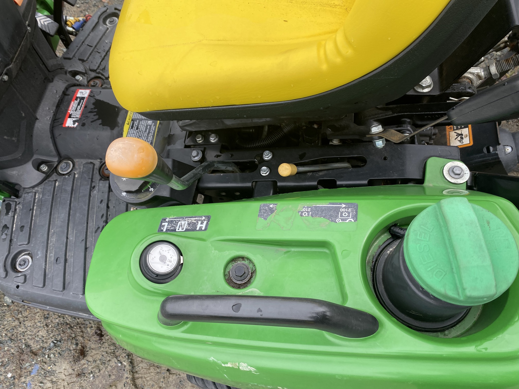 2018 John Deere 1023E Image 2