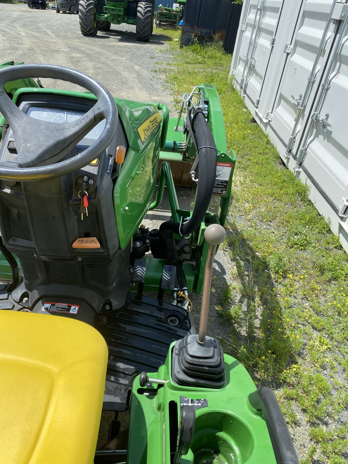 2018 John Deere 1023E Image 5