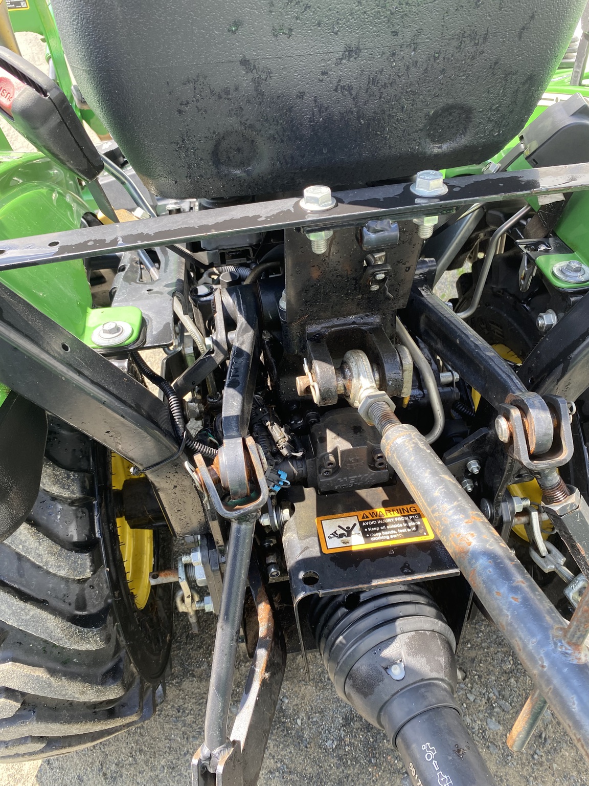 2018 John Deere 1023E Image 6
