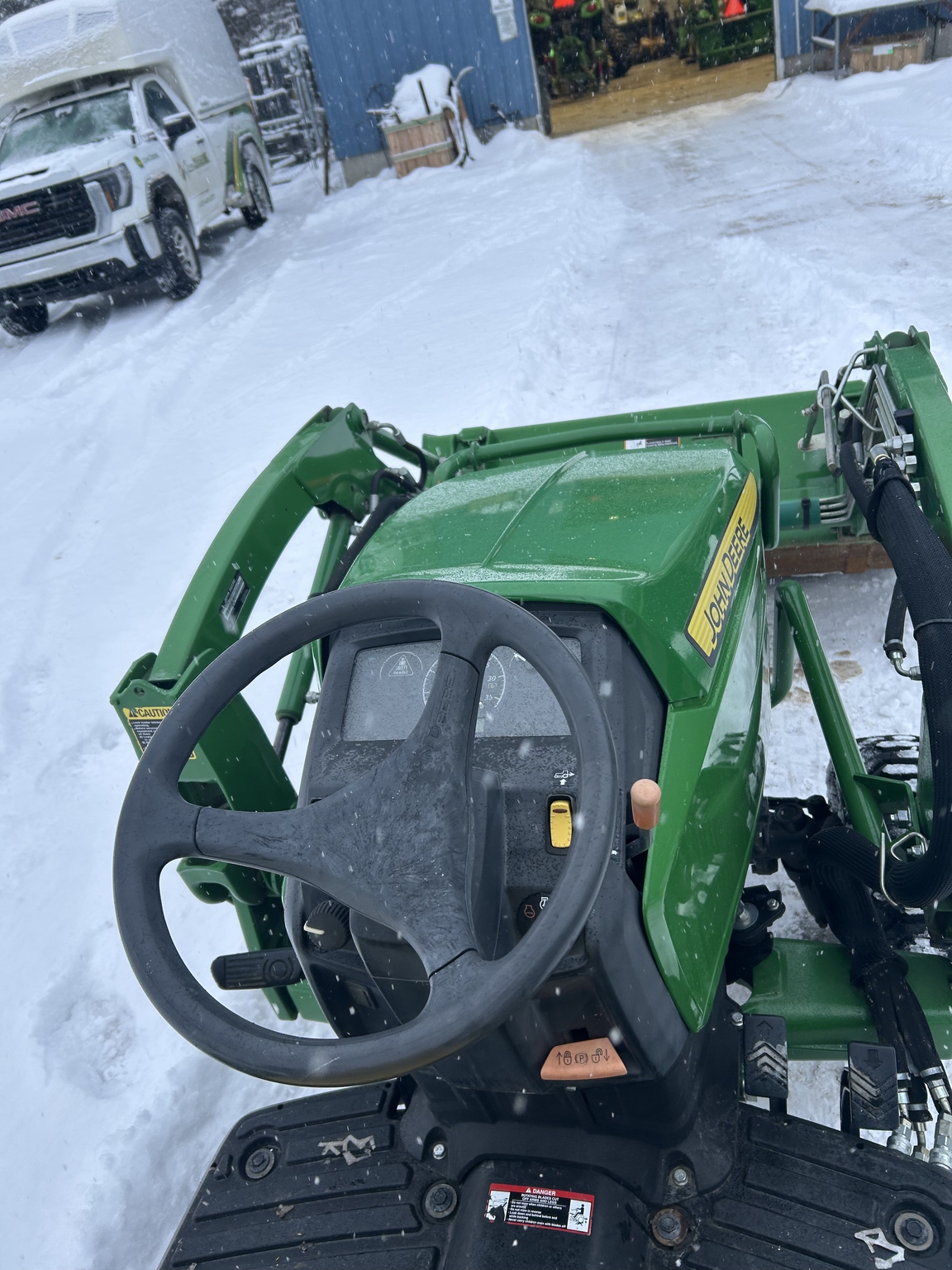 2018 John Deere 1023E Image 12