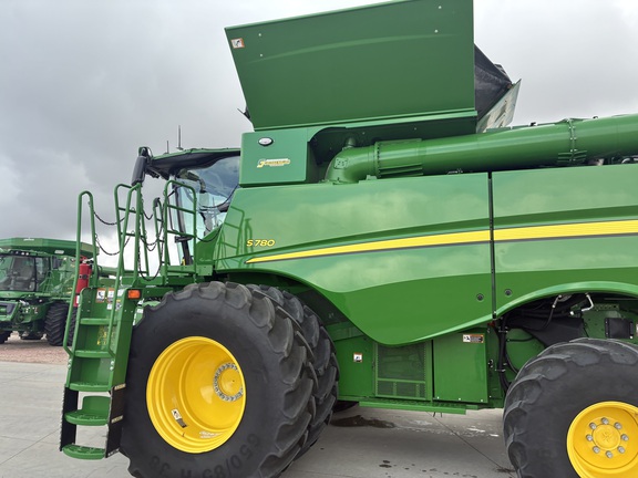 2024 John Deere S780 (9th thumbnail)
