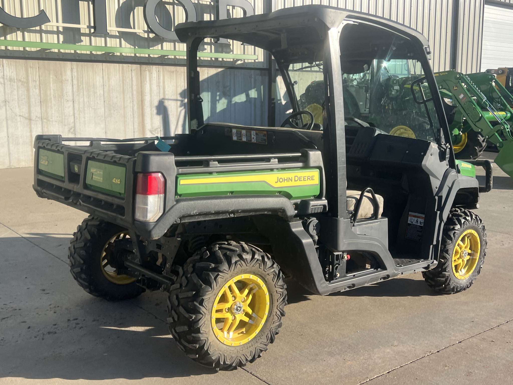  2021 John Deere XUV 865M at Heritage Tractor in Rogersville, MO