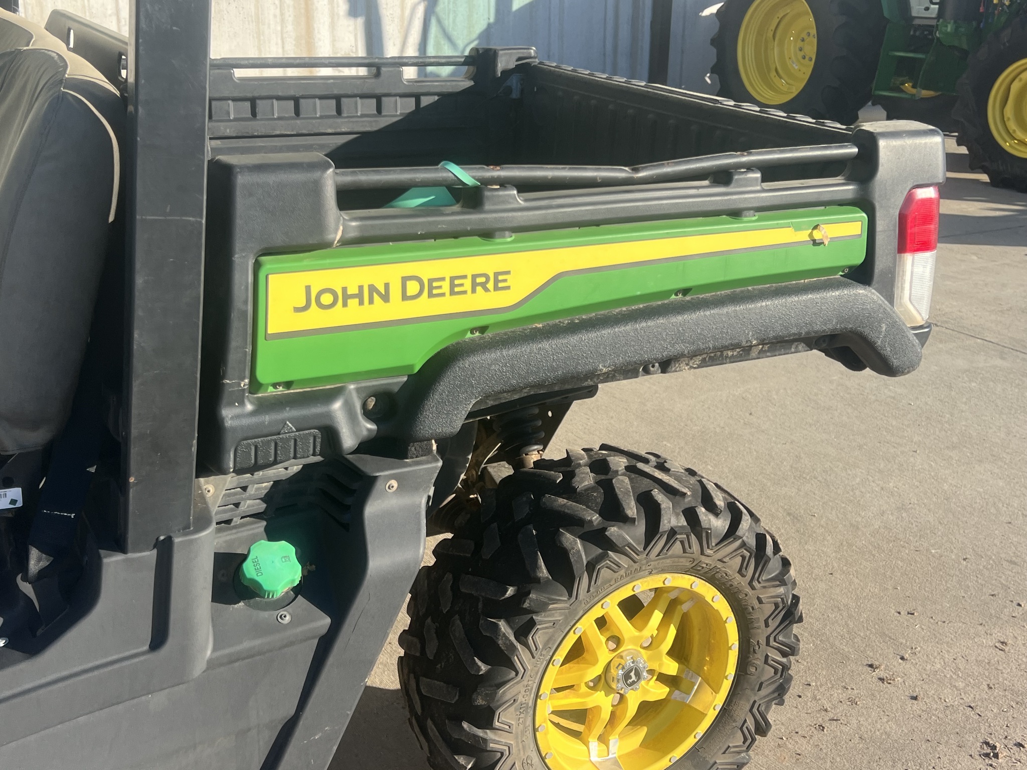  2021 John Deere XUV 865M at Heritage Tractor in Rogersville, MO