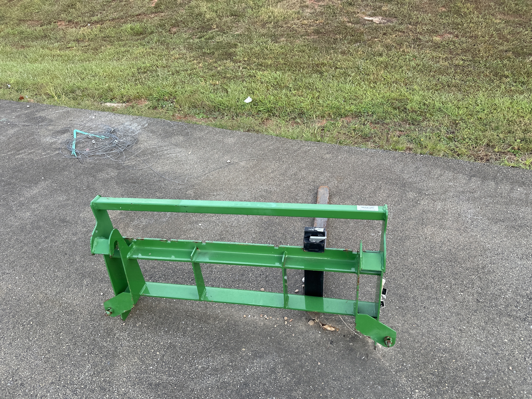 2022 Frontier AP10F Image 4