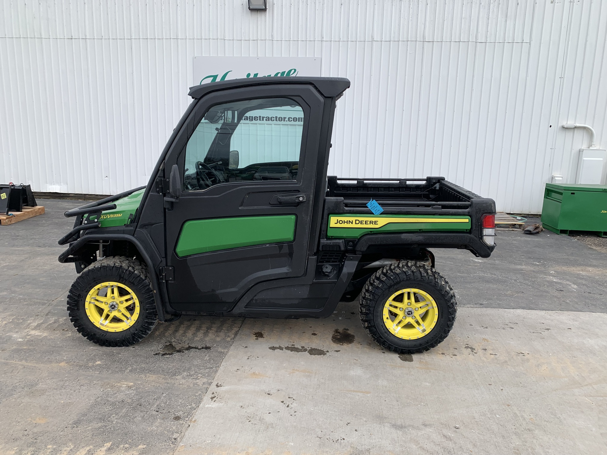  2024 John Deere XUV 835M at Heritage Tractor in Lamar, MO