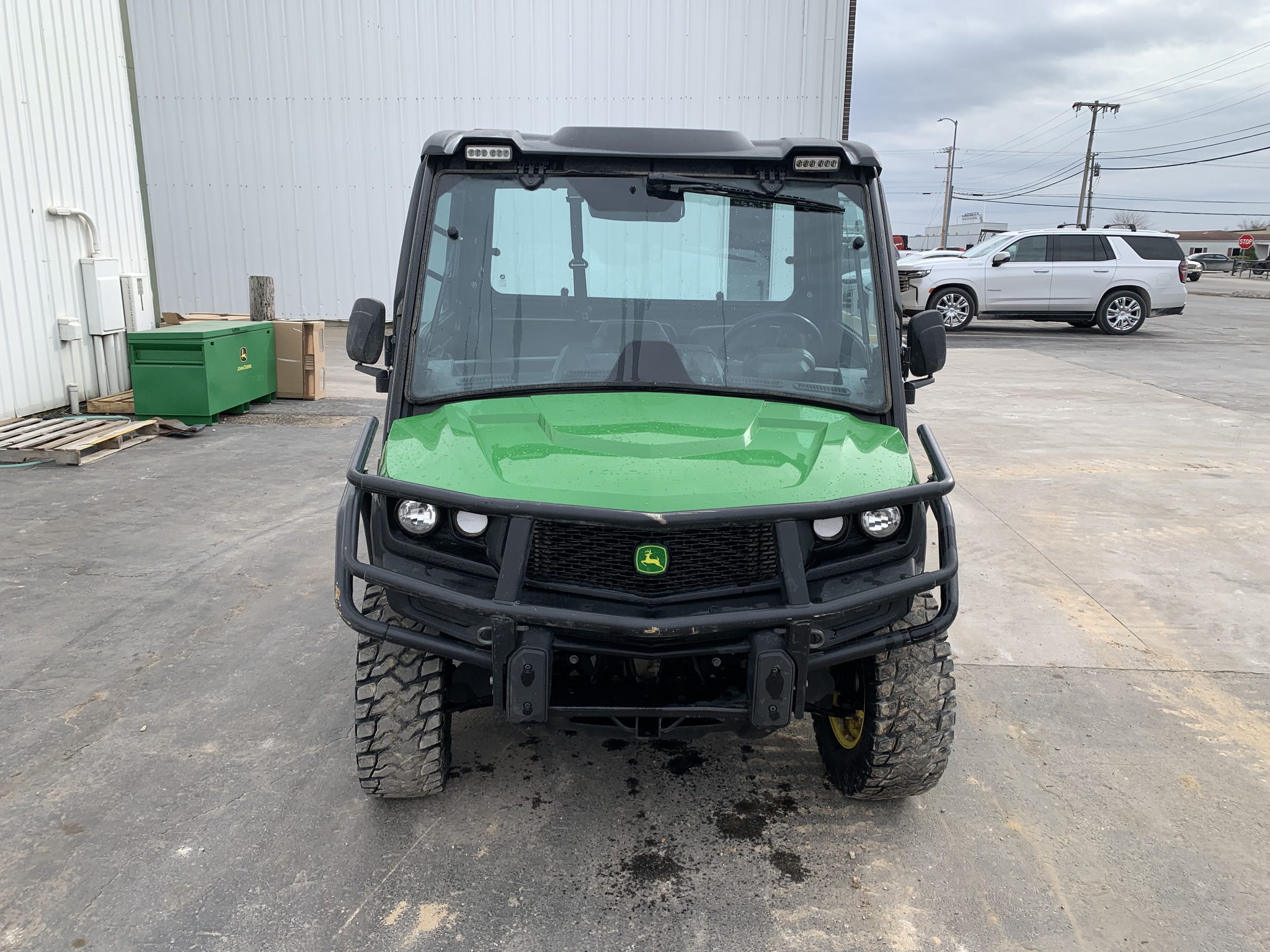  2024 John Deere XUV 835M at Heritage Tractor in Lamar, MO