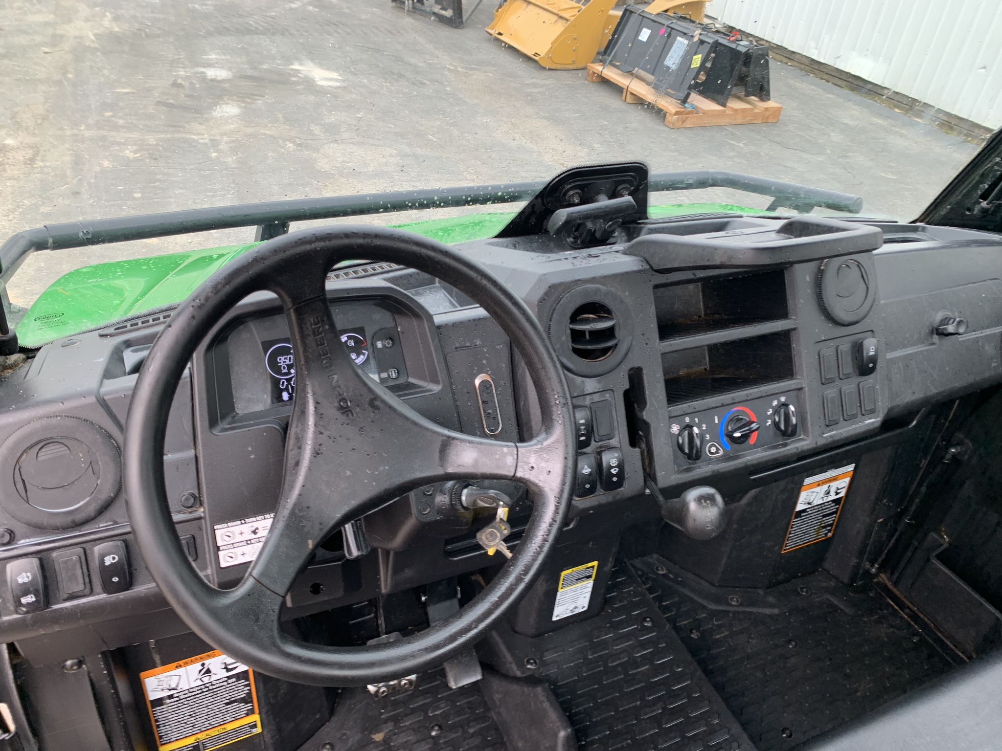  2024 John Deere XUV 835M at Heritage Tractor in Lamar, MO