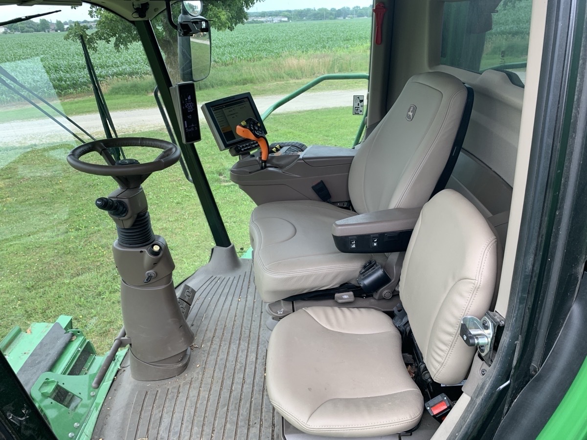 2023 John Deere S770 Image 8