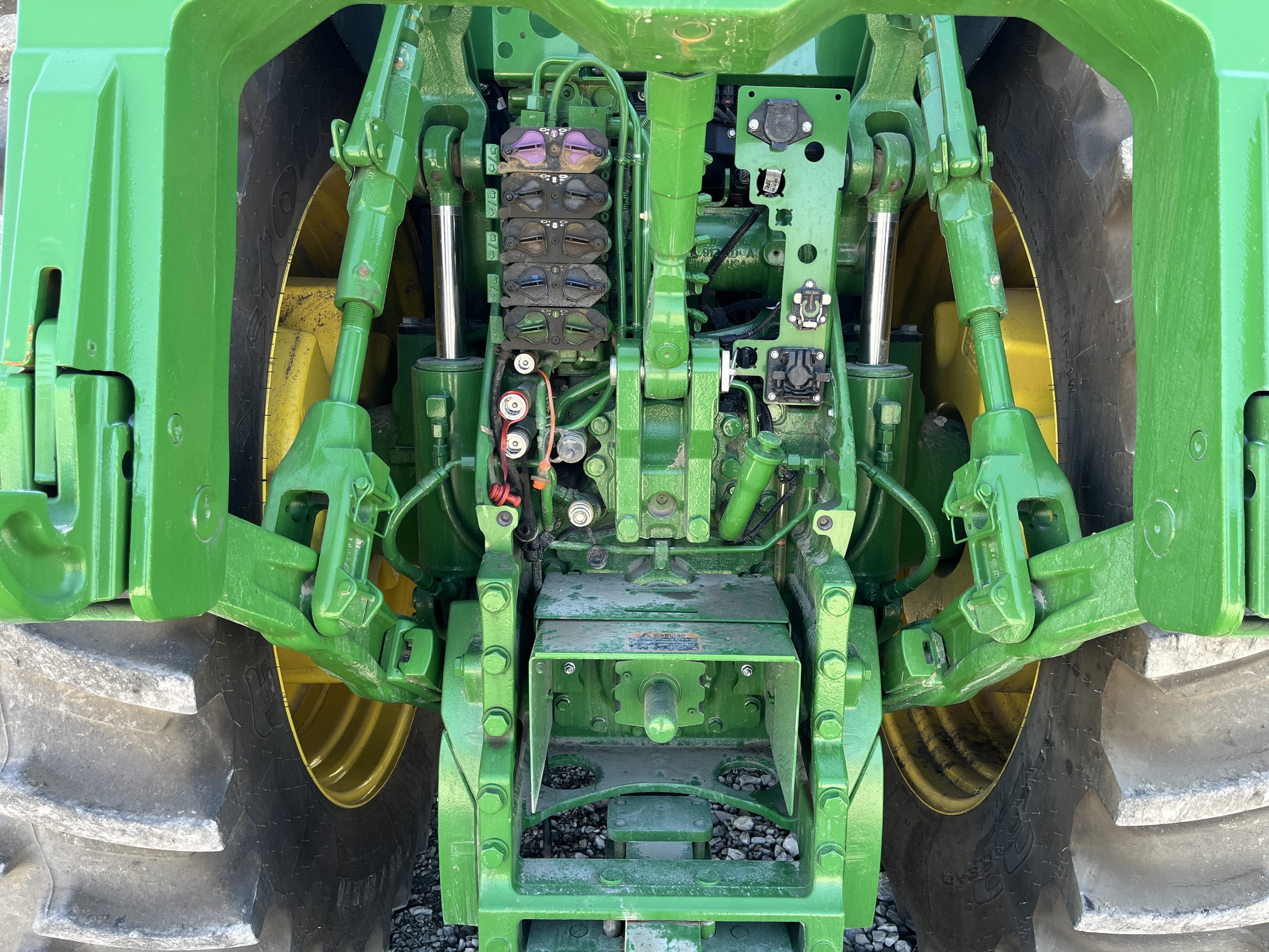  2024 John Deere 8R 410 at Heritage Tractor in Seneca, KS