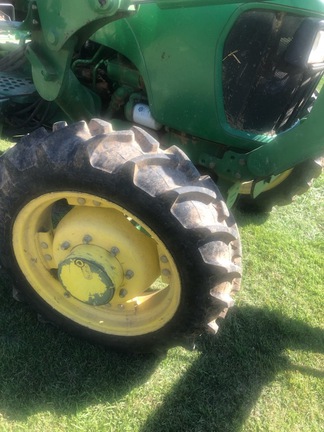 2012 John Deere 5075E