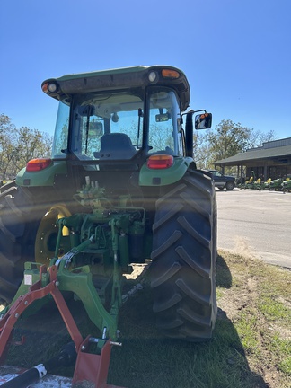 2019 John Deere 6135E Photo 5