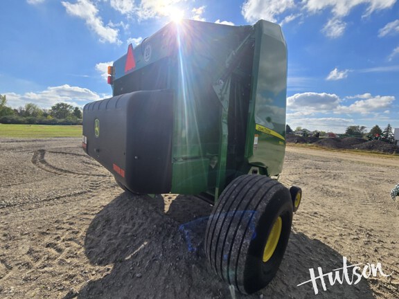 Photo of 2023 John Deere 560R