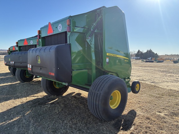 2021 John Deere 560M (3rd thumbnail)