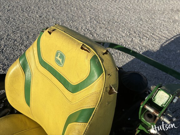 Photo of 2023 John Deere Z960M