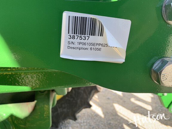 Photo of 2023 John Deere 6105E