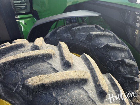 Photo of 2024 John Deere 8R 230