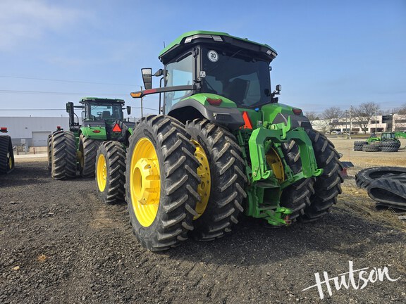Photo of 2024 John Deere 8R 230